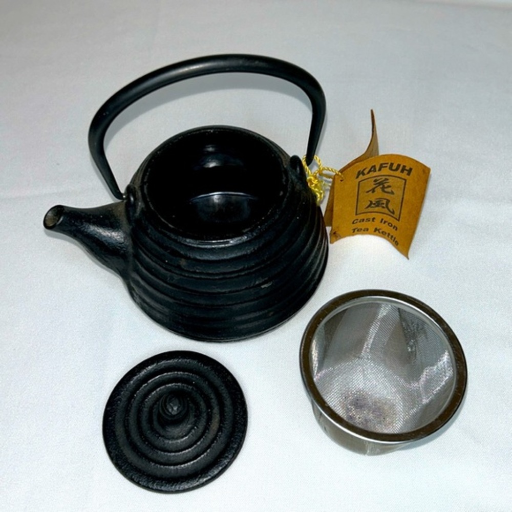 KAFUH Cast Iron Tea Kettle, 2 pounds 6.7 ounces Black 5.5” L x 6” T x 4.5” W